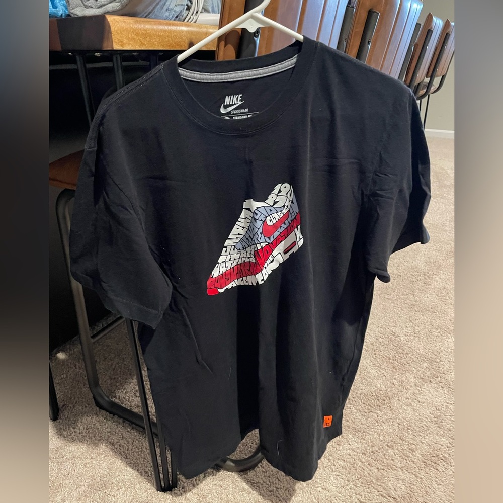 Nike t shirt. Black